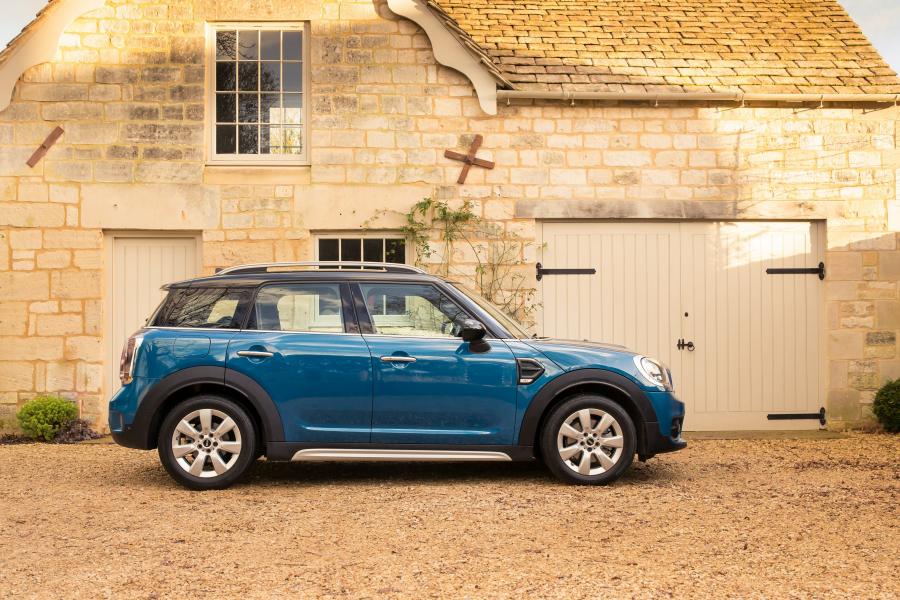  Mini Cooper D Countryman 2017 года  (UK) (фото 14 из 29)